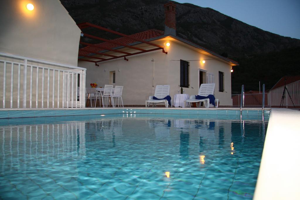 Holiday Home Urlovic Gruda Rom bilde